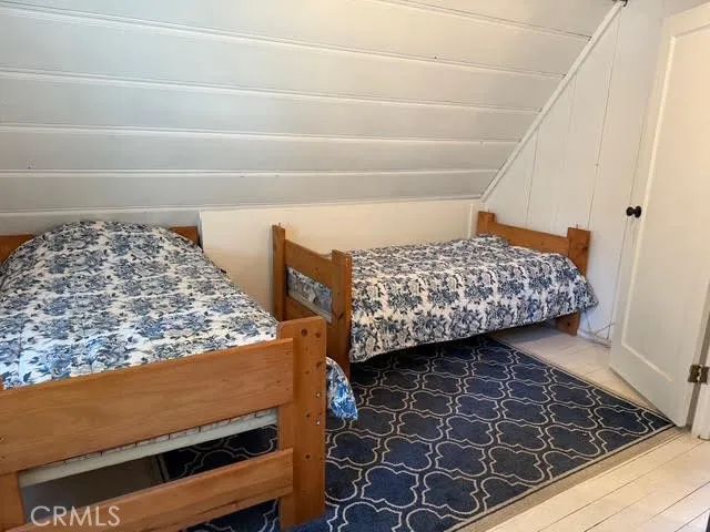 229 Oak Drive, Lake Arrowhead, CA 92352