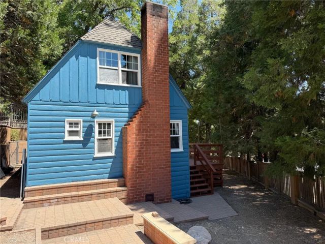 229 Oak Drive, Lake Arrowhead, CA 92352