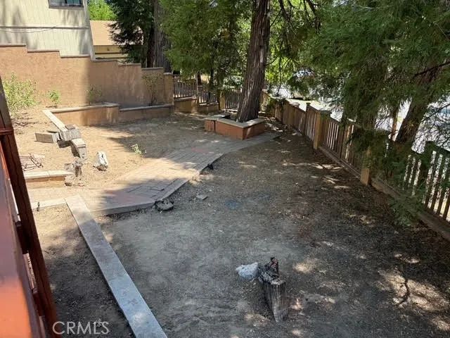 229 Oak Drive, Lake Arrowhead, CA 92352