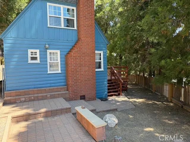 229 Oak Drive, Lake Arrowhead, CA 92352