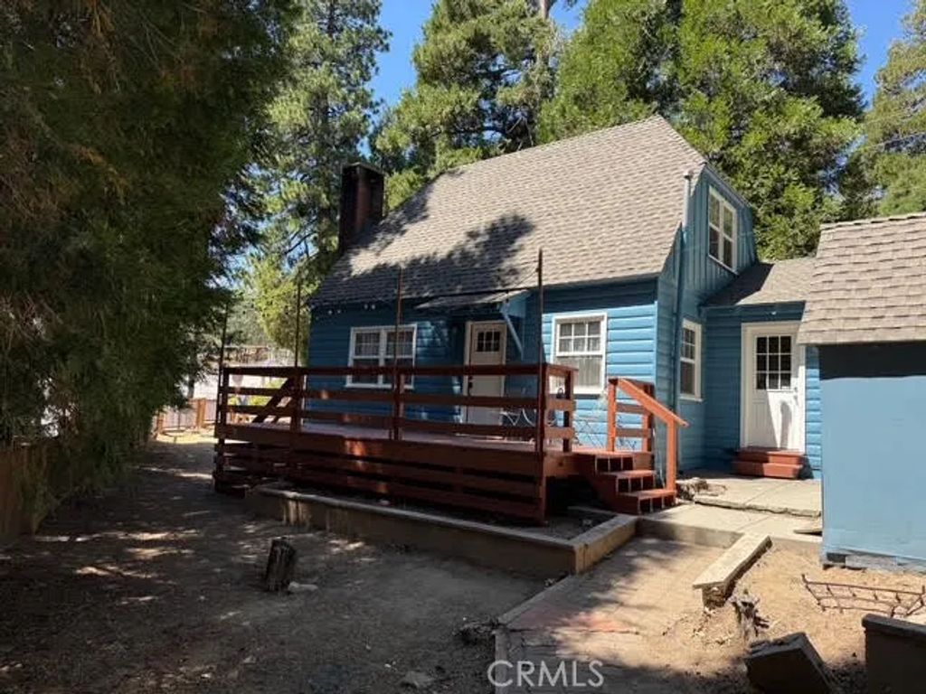 229 Oak Drive, Lake Arrowhead, CA 92352