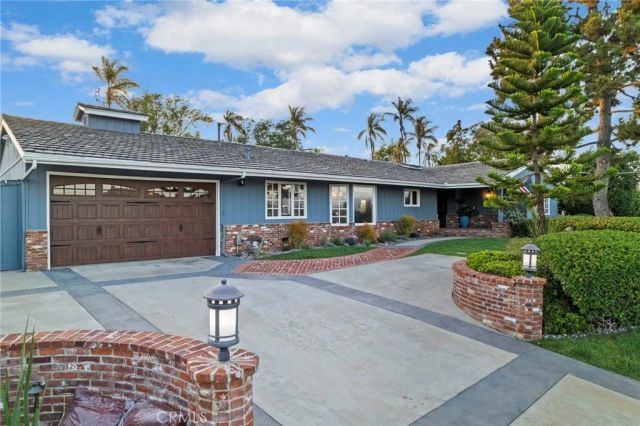 1618 Alapat Drive, Escondido, CA 92027
