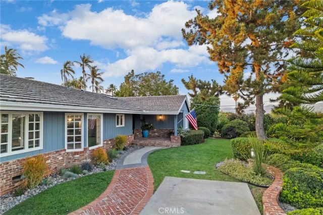 1618 Alapat Drive, Escondido, CA 92027