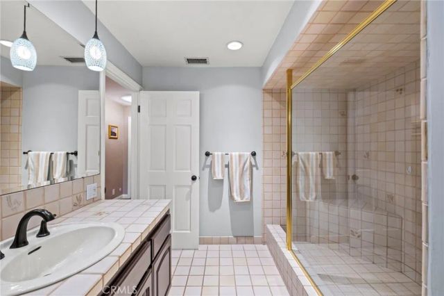 1618 Alapat Drive, Escondido, CA 92027