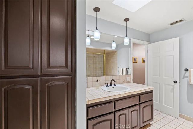 1618 Alapat Drive, Escondido, CA 92027