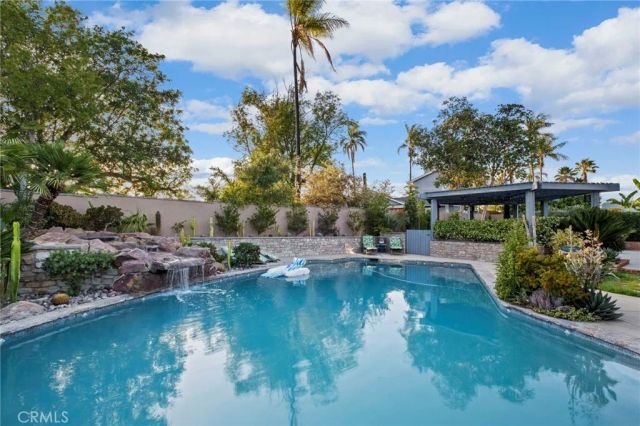 1618 Alapat Drive, Escondido, CA 92027