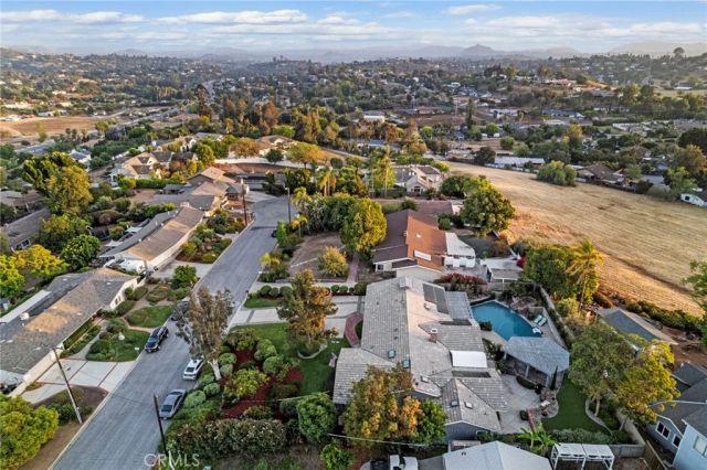 1618 Alapat Drive, Escondido, CA 92027