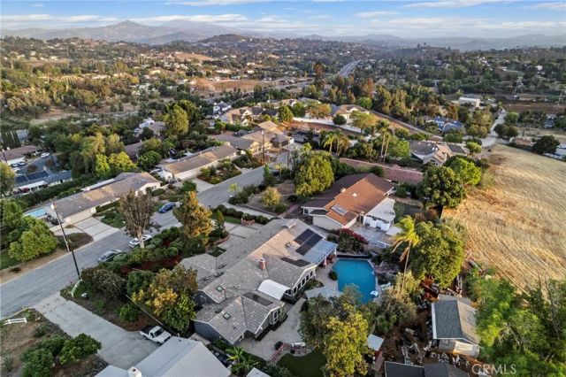 1618 Alapat Drive, Escondido, CA 92027