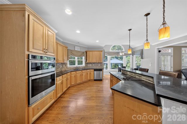 11117 Tavernay Parkway, Charlotte, NC 28262