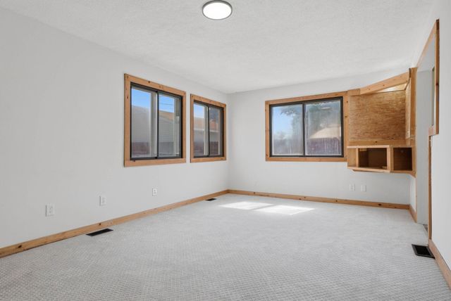 761 Nevada Avenue E, Saint Paul, MN 55106