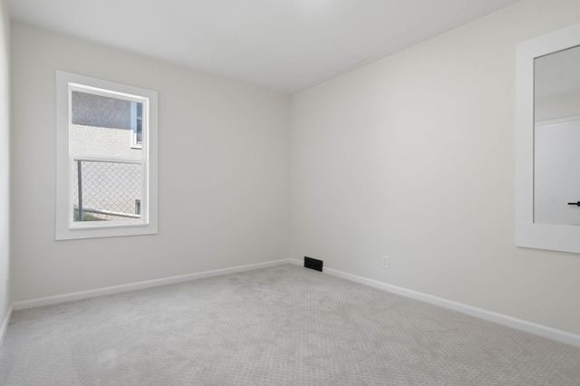 761 Nevada Avenue E, Saint Paul, MN 55106