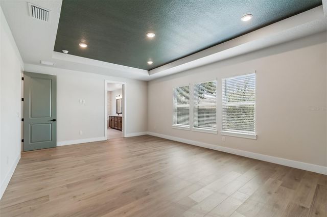 4718 W KENSINGTON AVENUE, Tampa, FL 33629