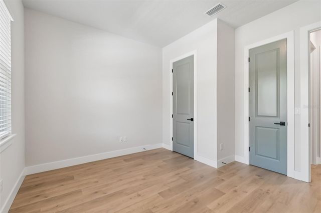 4718 W KENSINGTON AVENUE, Tampa, FL 33629