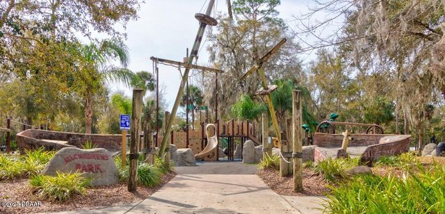 522 Sun Lake Drive, Port Orange, FL 32127