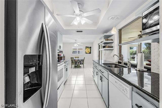 4564 Lakewood BLVD, Naples, FL 34112