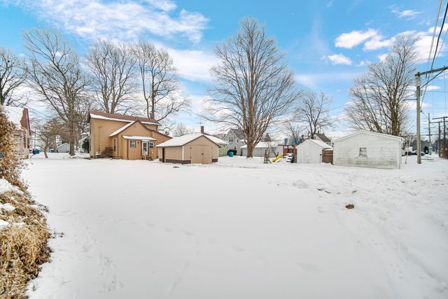 806 Lawrence Street, La Porte, IN 46350