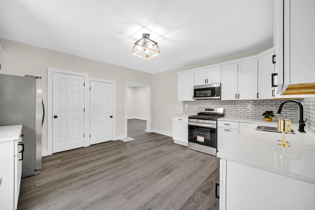 806 Lawrence Street, La Porte, IN 46350