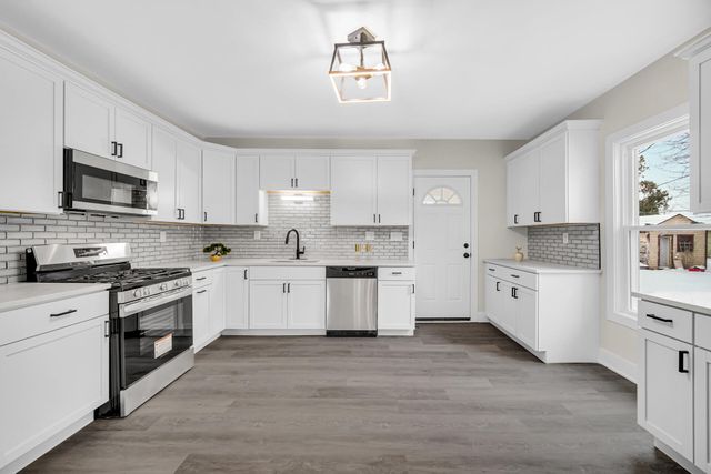 806 Lawrence Street, La Porte, IN 46350