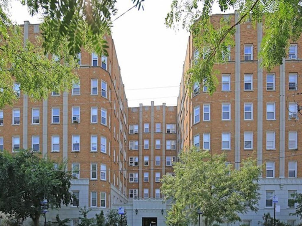 6748 N Ashland Avenue 408, Chicago, IL 60626