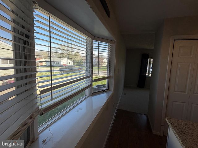 8716 STOCKWELL RD, Parkville, MD 21234