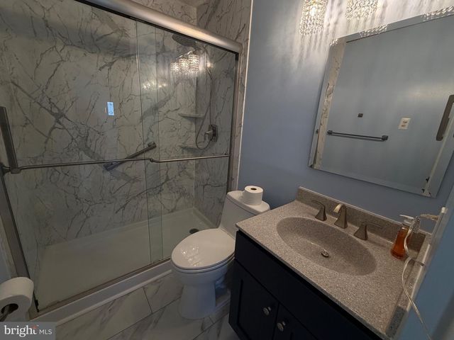 8716 STOCKWELL RD, Parkville, MD 21234