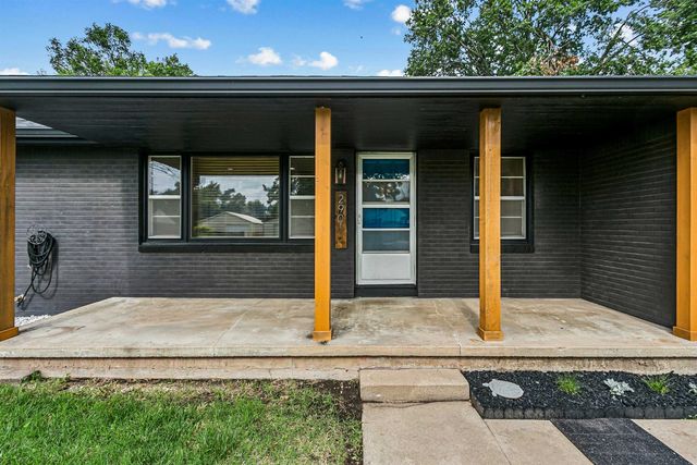 2901 N Saint Clair, Wichita, KS 67204