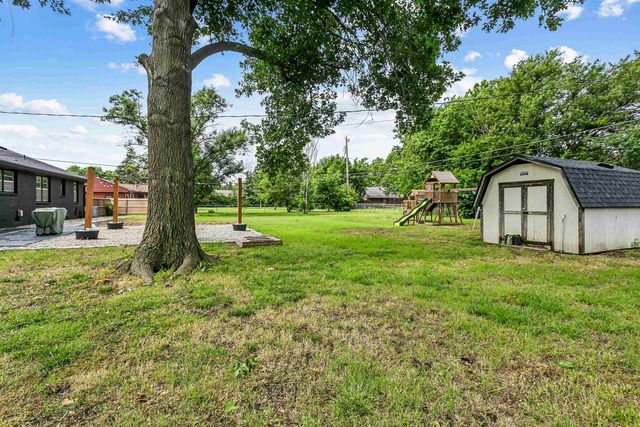 2901 N Saint Clair, Wichita, KS 67204