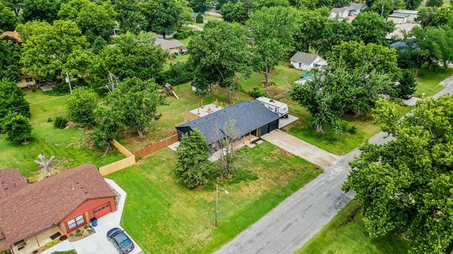 2901 N Saint Clair, Wichita, KS 67204