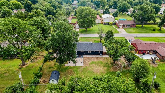2901 N Saint Clair, Wichita, KS 67204