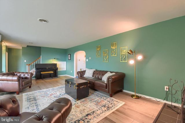 800 ALLEN ST, New Cumberland, PA 17070
