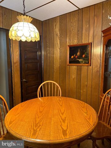 1855 E PACIFIC ST, Philadelphia, PA 19134