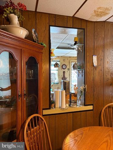 1855 E PACIFIC ST, Philadelphia, PA 19134