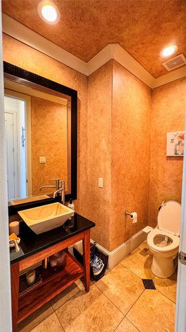2502 Chimney Rock Road, Houston, TX 77056