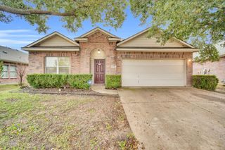 2755 Sun Rise Lane, Grand Prairie, TX 75052