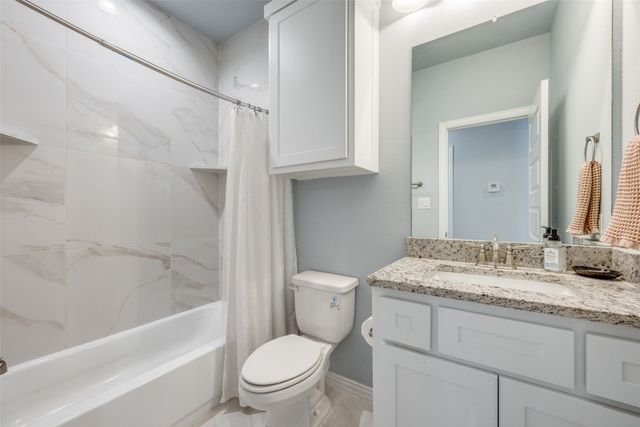 308 E Houston Street, Leonard, TX 75452