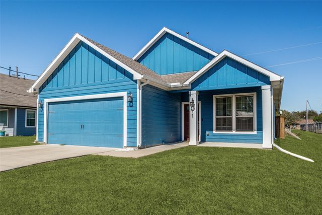 308 E Houston Street, Leonard, TX 75452