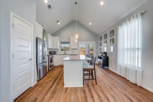 308 E Houston Street, Leonard, TX 75452