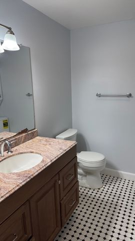 38 Silver Hill Ln 8, Natick, MA 01760