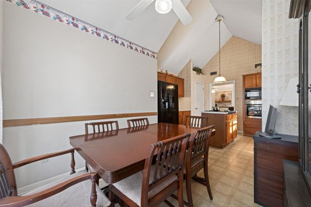 4906 Pleasure Lake Lane, Willis, TX 77318