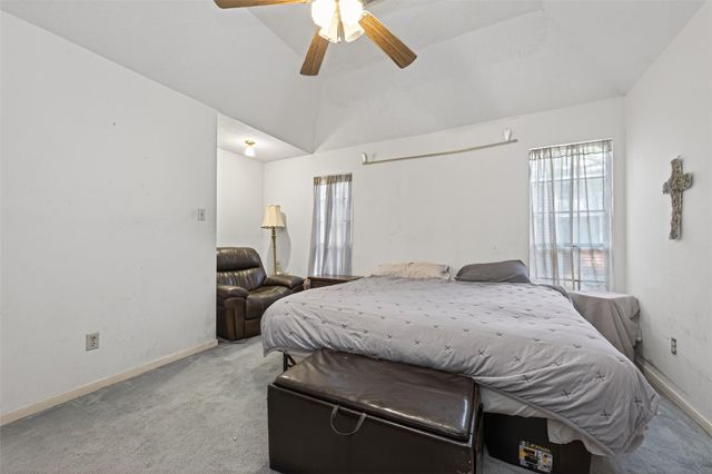 4906 Pleasure Lake Lane, Willis, TX 77318