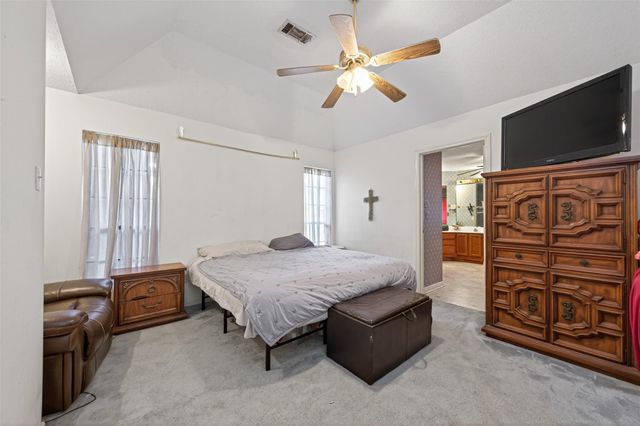 4906 Pleasure Lake Lane, Willis, TX 77318