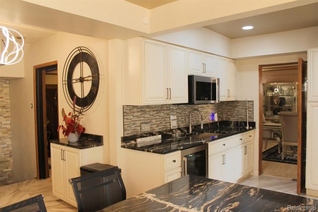 17815 Hamilton Road, Highland Park, MI 48203