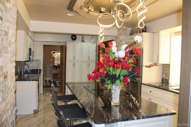 17815 Hamilton Road, Highland Park, MI 48203