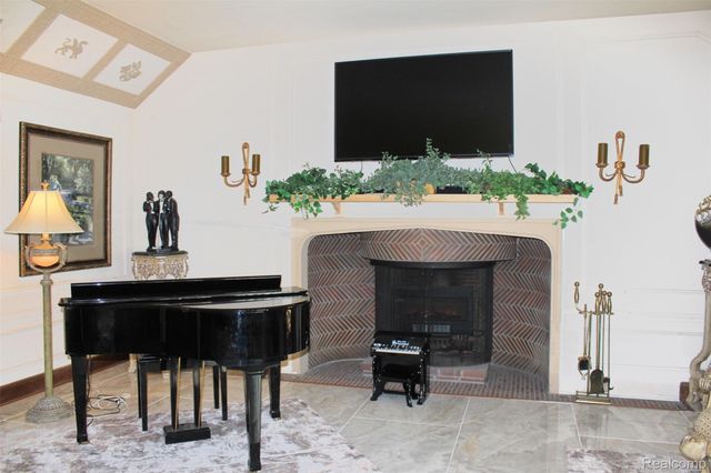 17815 Hamilton Road, Highland Park, MI 48203