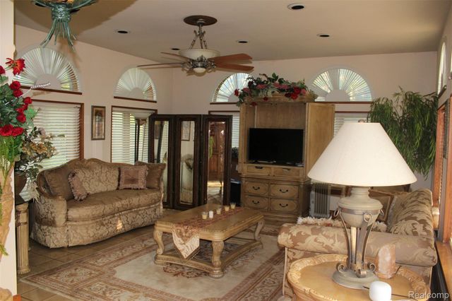 17815 Hamilton Road, Highland Park, MI 48203