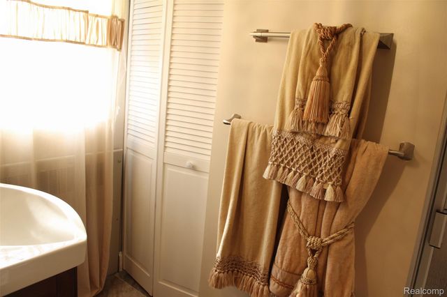 17815 Hamilton Road, Highland Park, MI 48203