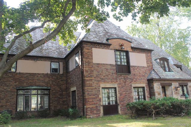 17815 Hamilton Road, Highland Park, MI 48203