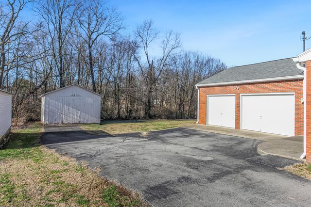 121 Humston Drive, Lawrenceburg, KY 40342