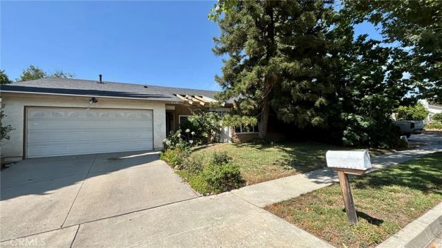 2433 Medina Avenue, Simi Valley, CA 93063