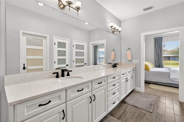 5608 NW 39TH LANE, Ocala, FL 34482